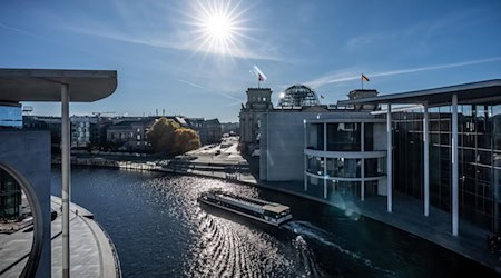 In Berlin wird bei eisigen Temperaturen Sonne erwartet. (Symbolbild) / Foto: Michael Kappeler/dpa