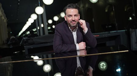 Gaffigan hat seinen Vertrag für weitere drei Jahre verlängert. (Archivbild) / Foto: Jörg Carstensen/dpa