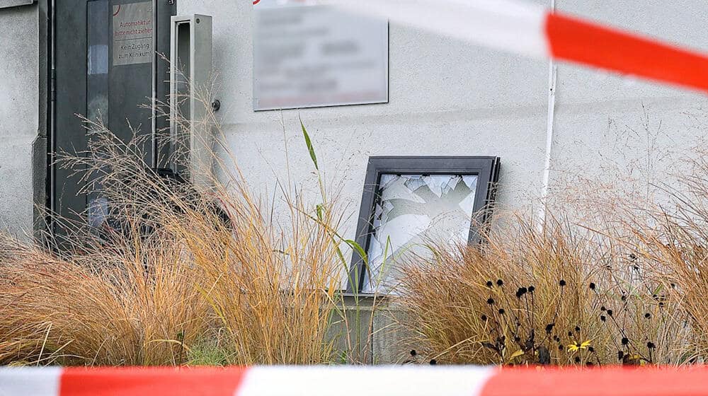 An zwei großen Berliner Krankenhäusern gab es im November eine mutmaßlich politisch motivierte Brandstiftung und eine Explosion durch Pyrotechnik. / Foto: Michael Ukas/dpa