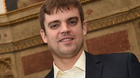 Das literarische Werk von Matthias Nawrat umfasst mehrere Romane, Essays und einen 
Gedichtband. (Archivbild) / Foto: Carmen Jaspersen/dpa