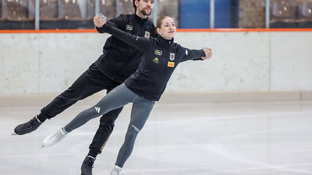 Minerva Hase (r) und Nikita Volodin zählen bei den Olympischen Spielen in Italien zu den Medaillenkandidaten. / Foto: Andreas Gora/dpa