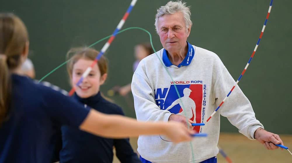 Gerd Mörl hat den Sport vor mehr als 30 Jahren in den Spreewald geholt. / Foto: Patrick Pleul/dpa