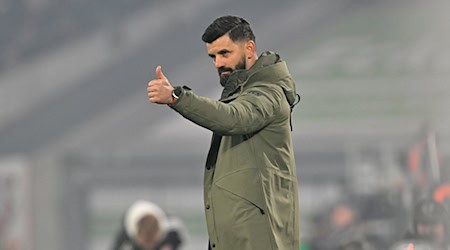 Will mit Schalke zurück in die Bundesliga: Trainer Miron Muslic (Archivbild).  / Foto: Anke Waelischmiller/dpa