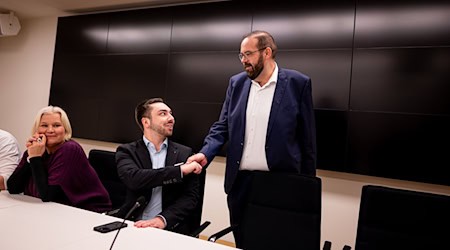 Brandenburgs SPD-Generalsekretär Kurt Fischer zeigt sich zuversichtlich angesichts des Beginns der Koalitionsverhandlungen mit der CDU (Archivbild). / Foto: Fabian Sommer/dpa