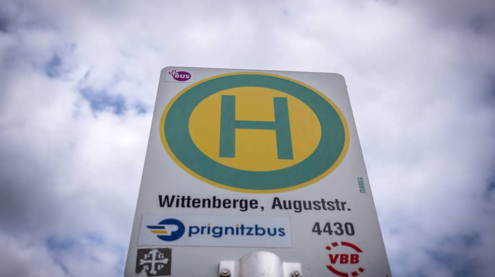 Die Tarifverhandlungen für die Beschäftigten kommunaler Verkehrsunternehmen im öffentlichen Nahverkehr beginnen in Brandenburg. (Symbolbild) / Foto: Soeren Stache/dpa