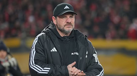 Union-Trainer Steffen Baumgart hat die Heimniederlage gegen Dortmund abgehakt. (Archivbild) / Foto: Soeren Stache/dpa