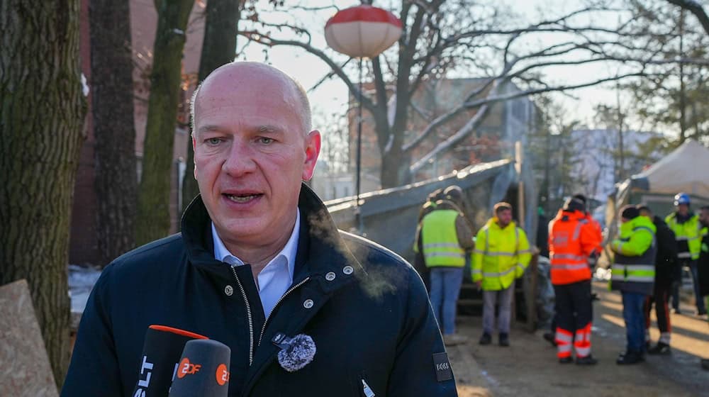 Der Regierende Bürgermeister Kai Wegner (CDU) hatte während der Stromkrise viel zu tun. (Archivbild) / Foto: Soeren Stache/dpa