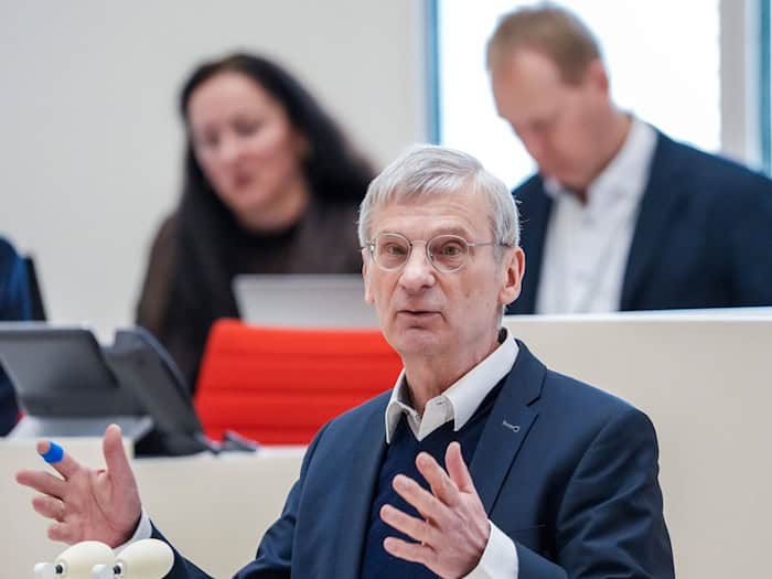 Die AfD im Landtag von Brandenburg will einen Untersuchungsausschuss, der sich mit den Umständen und Kosten der Flüchtlingsunterbringung im Landkreis Ostprignitz-Ruppin gefasst.  / Foto: Soeren Stache/dpa