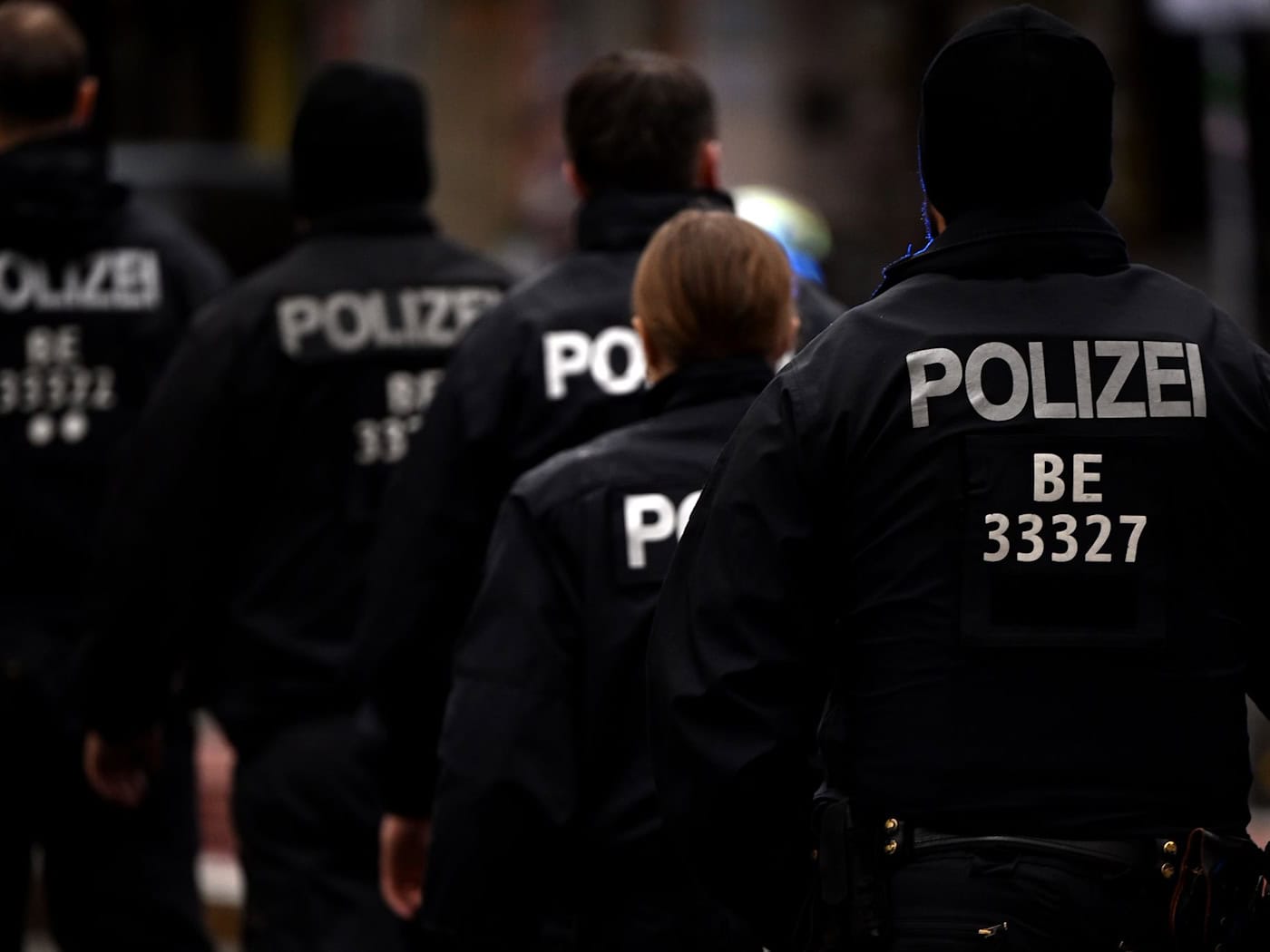 «Angesichts der aktuellen Entwicklung im Nahen Osten beobachten wir die Lage sehr genau und stehen in engem Austausch mit den zuständigen Sicherheitsbehörden», sagte eine Sprecherin der Polizei Berlin. (Symbolbild) / Foto: Lilli Förter/dpa