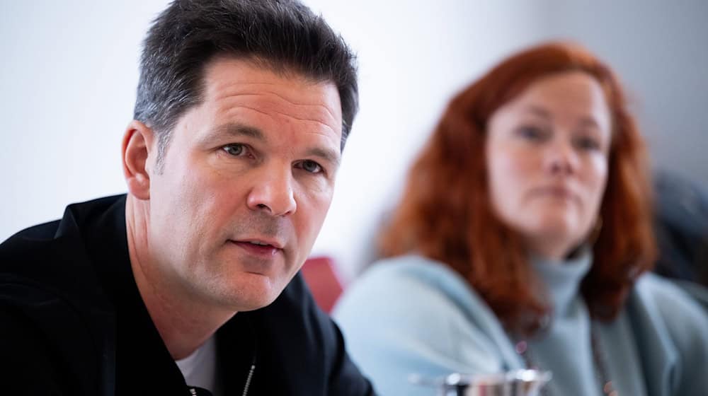 Der SPD-Politiker Steffen Krach führt die Berliner SPD als Spitzenkandidat in den Wahlkampf.      / Foto: Sebastian Gollnow/dpa