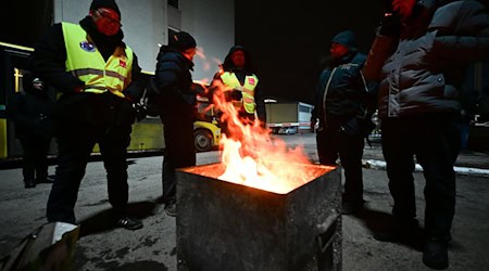 Aus Sicht der Streikleitung lief der Warnstreik in Berlin erfolgreich.  / Foto: Sebastian Christoph Gollnow/dpa