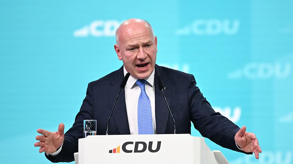 Berlins Regierender Bürgermeister und CDU-Landesvorsitzender Kai Wegner hat insbesondere die Linke beim CDU-Bundesparteitag scharf angegriffen.  / Foto: Katharina Kausche/dpa