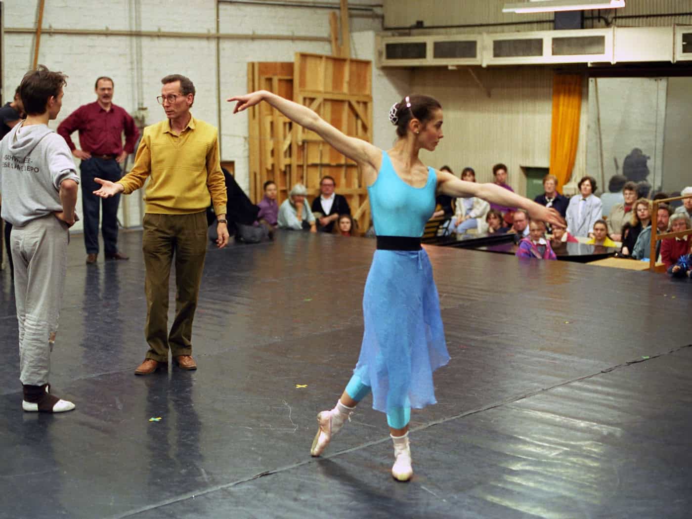Der ehemalige Chefchoreograph der Komischen Oper Berlin, Tom Schilling (2.v.l.), starb kurz vor seinem 98. Geburtstag. (Archivbild)  / Foto: picture alliance / ZB