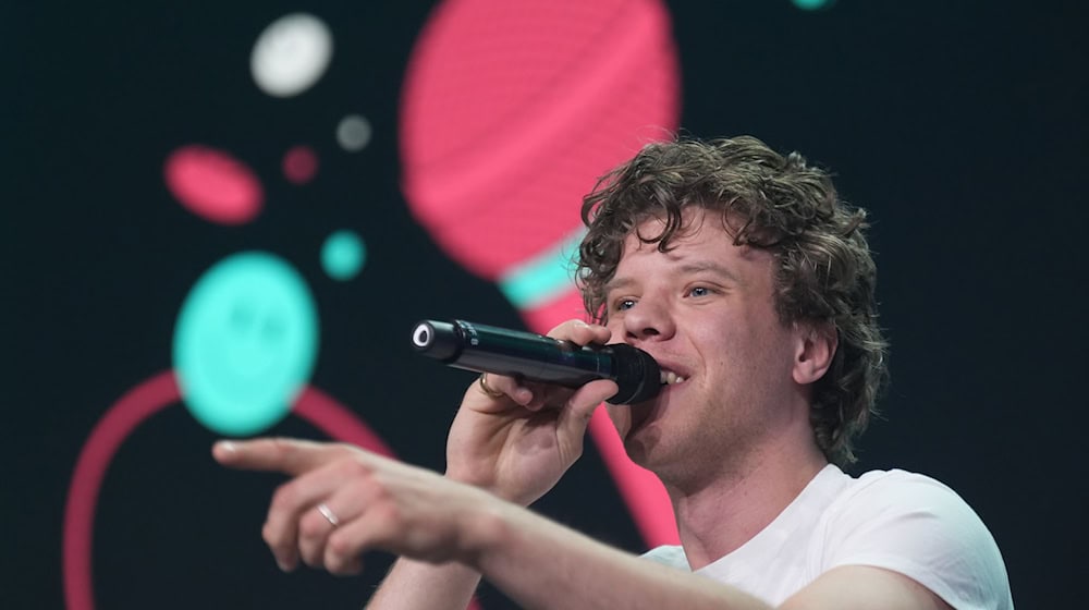 Der Deutsche Musikautor*innenpreis geht an Zartmann und seine Co-Autoren. (Archivbild) / Foto: Marcus Brandt/dpa