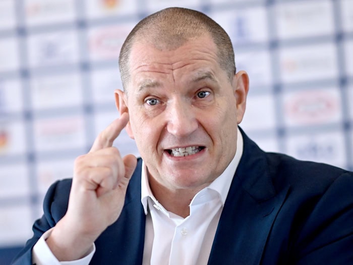 DESG-Präsident Matthias Große wies die Kritik zurück. / Foto: Britta Pedersen/dpa