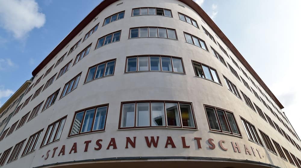 Noch ist unklar, wie die Staatsanwaltschaft Frankfurt (Oder) mit einer Anzeige gegen einen Entenmast-Betrieb im Osten Brandenburgs umgeht. (Archivbild)  / Foto: Patrick Pleul/dpa-Zentralbild/dpa