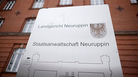 Der ehemalige Oberstaatsanwalt Schnittcher ist gestorben.  / Foto: Carsten Koall/dpa