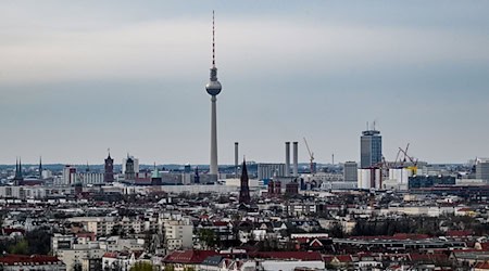Berlin zählte zum Jahresende 2025 knapp 3,9 Millionen Menschen mit Hauptwohnsitz. (Symbolbild) / Foto: Britta Pedersen/dpa