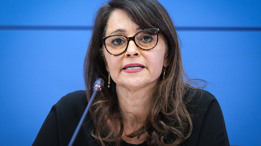 Justizsenatorin Felor Badenberg (CDU) steht im Zusammenhang mit ihren Dienstreisen weiter in der Kritik. / Foto: Soeren Stache/dpa