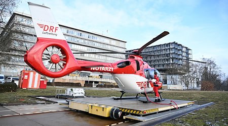 Mit der Übernahme der Station 31 am Charité Campus Benjamin betreibt die DRF Luftrettung alle drei Luftrettungsstationen in Berlin. / Foto: Elisa Schu/dpa