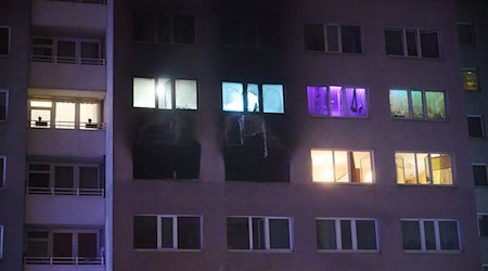 Wohnung in Berliner Hochhaus brennt – Säugling stirbt