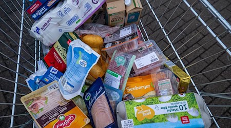 Die Preise für Lebensmittel und Dienstleistungen sind in Brandenburg in den vergangenen Jahren stärker gestiegen als in den meisten anderen Bundesländern. (Symbolbild) / Foto: Jens Büttner/dpa