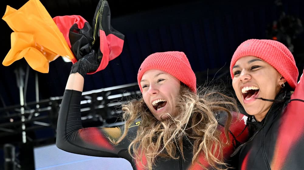 Die Anschieberin Deborah Levi (rechts) trainiert in Potsdam und holte Gold. / Foto: Robert Michael/dpa