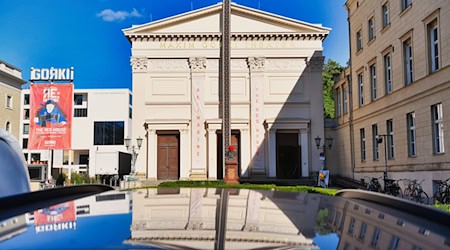 Hauptpersonalrat klagt gegen Kultursenatorin wegen Sparplänen für Berliner Theater