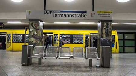 Brutaler Angriff auf einen Mann im Berliner Bahnhof Hermannstraße. (Symbolbild) / Foto: picture alliance / Paul Zinken/dpa