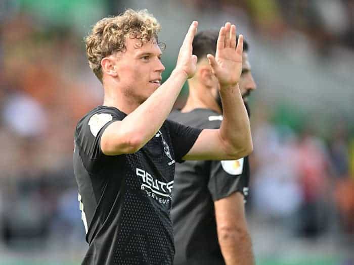 Gladbachs Offensivspieler Hack steht wieder im Mannschaftstraining, ein Einsatz kommt aber noch zu früh. (Archivbild) / Foto: Carmen Jaspersen/dpa