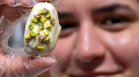 Süßes ist im Fastenmonat Ramadan gefragt. / Foto: Sören Stache/dpa