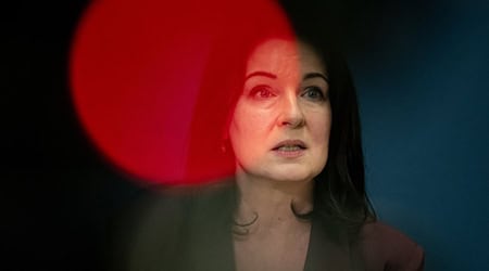 Britta Müller hat die Schließung der Antidiskriminierungsberatung erklärt. (Archivbild) / Foto: Fabian Sommer/dpa