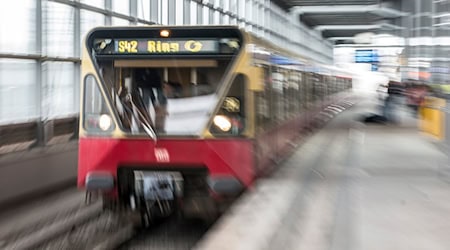 Die Ringbahn hält seit heute wieder in Wedding. (Symbolbild) / Foto: Paul Zinken/dpa