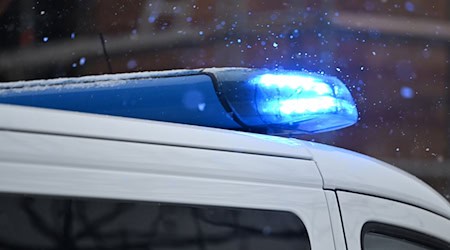 Die Polizei ermittelt nach Schüssen mit einer Schreckschusswaffe in Friedrichshain. (Symbolbild)  / Foto: Markus Lenhardt/dpa