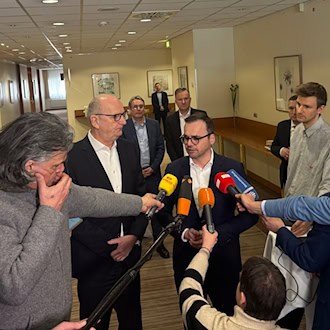 Die SPD von Ministerpräsident Dietmar Woidke und die CDU von Landeschef Jan Redmann sind im Endspurt ihrer Koalitionsverhandlungen in Brandenburg (Archivbild). / Foto: Oliver von Riegen/dpa