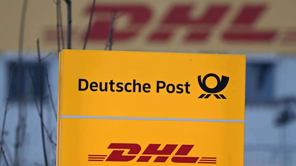 Aus Sicht der Deutschen Post liegen keine belastbaren Fakten für einen möglichen Wahlbetrug vor. (Archivbild) / Foto: Bernd Weißbrod/dpa