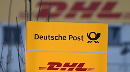 Aus Sicht der Deutschen Post liegen keine belastbaren Fakten für einen möglichen Wahlbetrug vor. (Archivbild) / Foto: Bernd Weißbrod/dpa