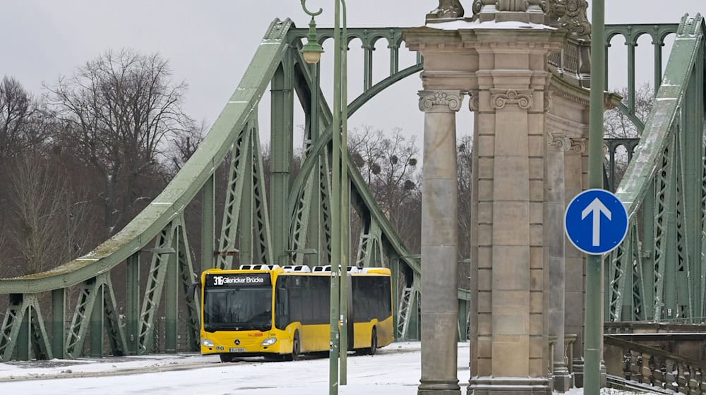 Der Warnstreik der Gewerkschaft Verdi führt in Brandenburg voraussichtlich zu zahlreichen Ausfällen. (Archivbild) / Foto: Soeren Stache/dpa-Zentralbild/ZB