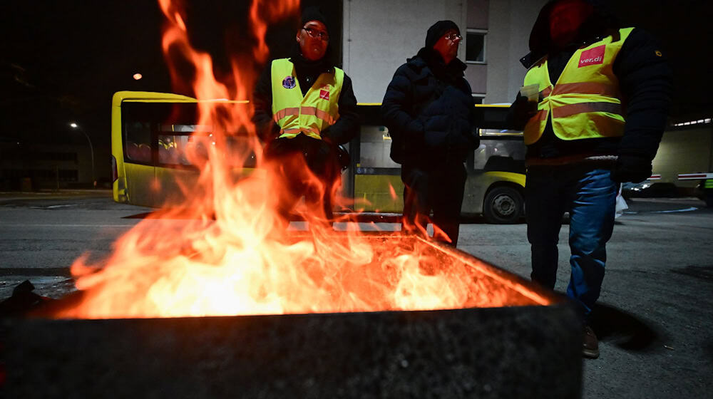 Verdi will Druck machen im Tarifstreit mit den Ländern. / Foto: Sebastian Christoph Gollnow/dpa