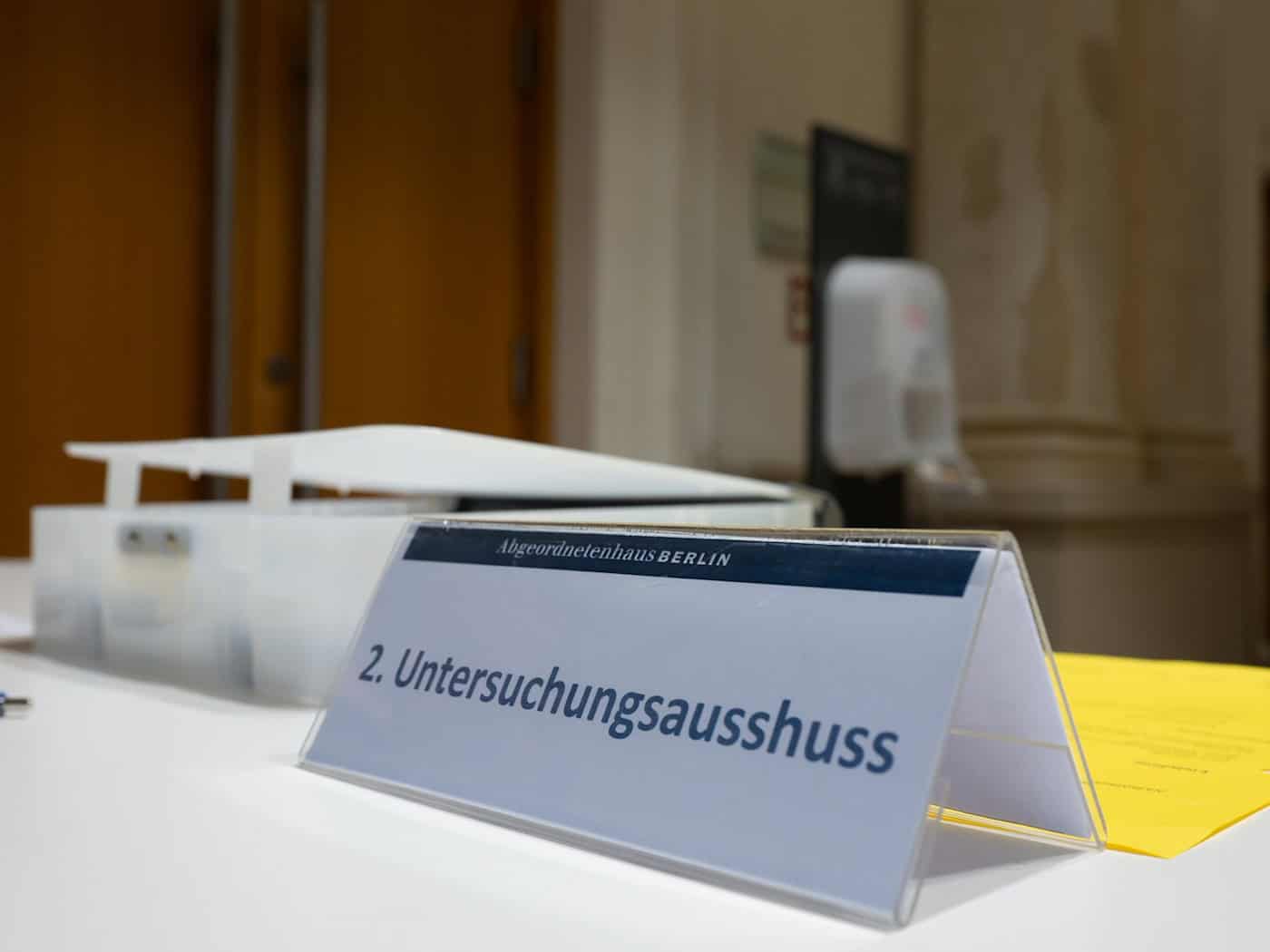 Die Berliner AfD-Fraktion scheitert mit dem Wunsch nach einem Mitglied im Untersuchungsausschuss am Verfassungsgericht. (Archivbild) / Foto: Markus Lenhardt/dpa