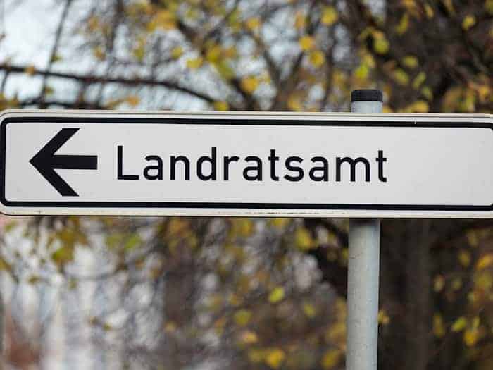 Im Landkreis Spree-Neiße wird ein neuer Landrat gewählt. (Symbolbild) / Foto: Sebastian Kahnert/dpa