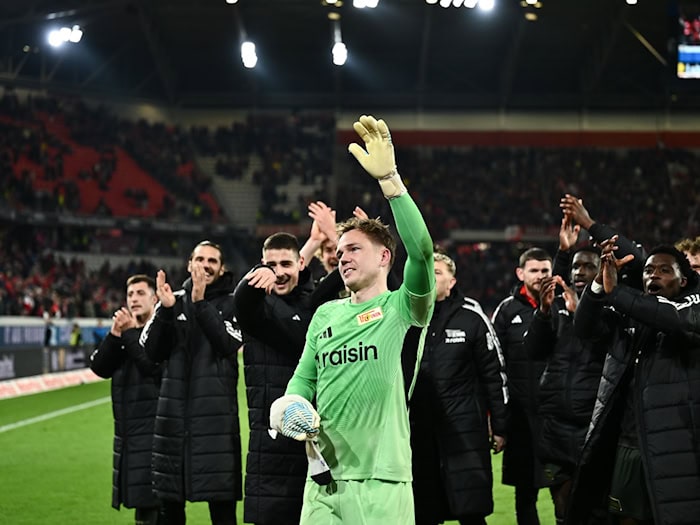 Union Berlin: Torwart Matheo Raab nach Bundesliga-Debüt mit Handverletzung länger außer Gefecht