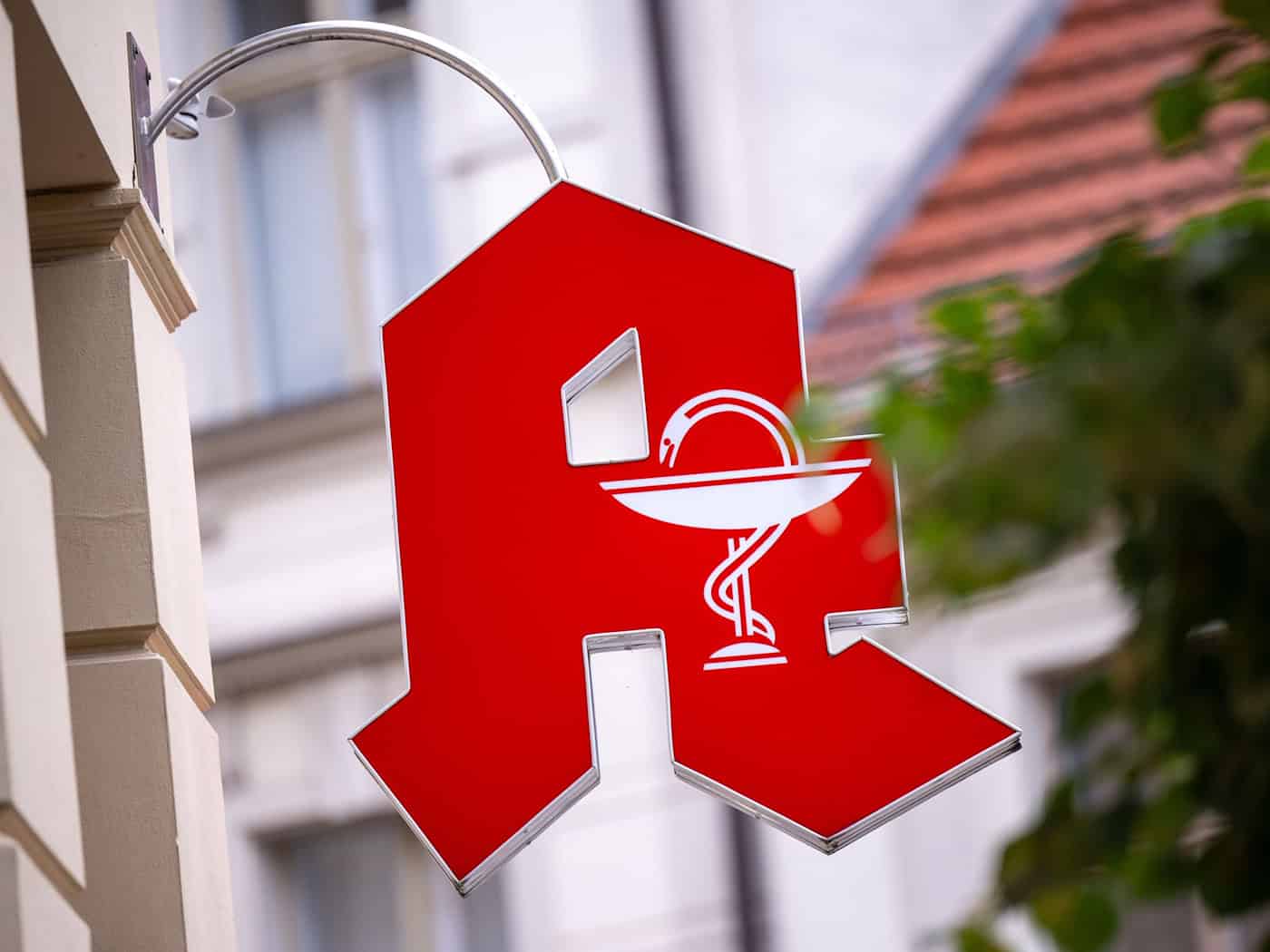 Die Brandenburger Apotheken machen für einen Tag dicht (Archivbild). / Foto: Monika Skolimowska/dpa