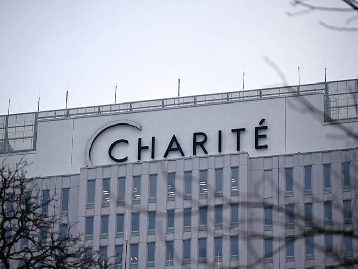 Warnt vor gefälschter Werbung: Die Charité in Berlin. (Archivbild) / Foto: Lilli Förter/dpa