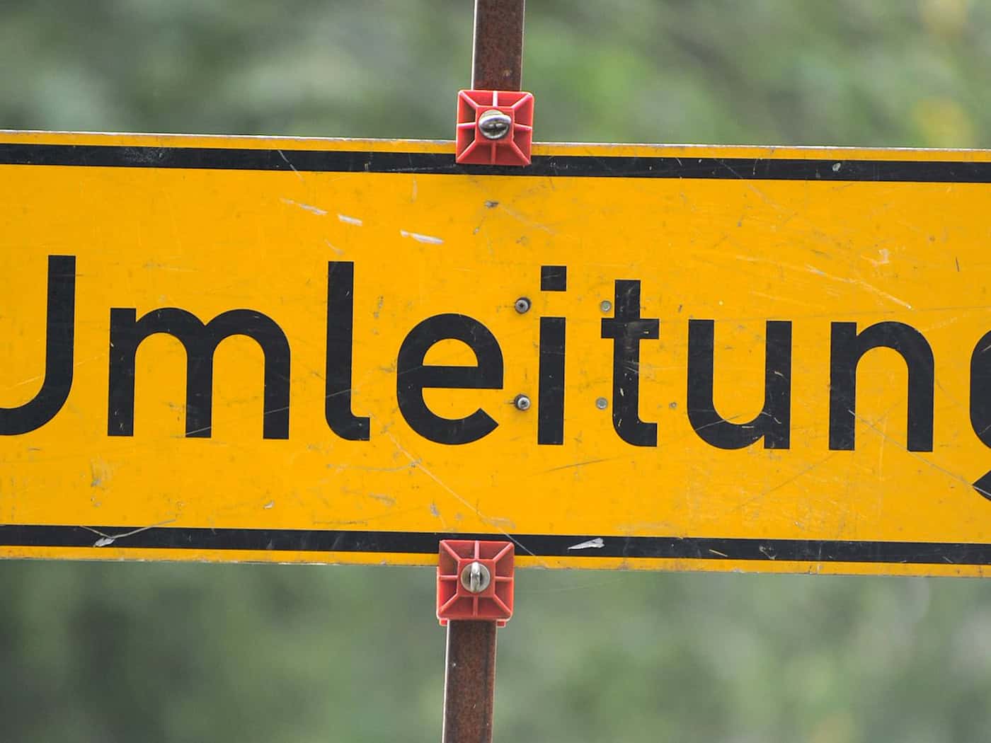  Mit dem Masterplan Brücken 2025-2040 will die Verkehrsverwaltung die Brücken in Berlin auf Vordermann bringen. (Symbolbild) / Foto: Tim Brakemeier/dpa