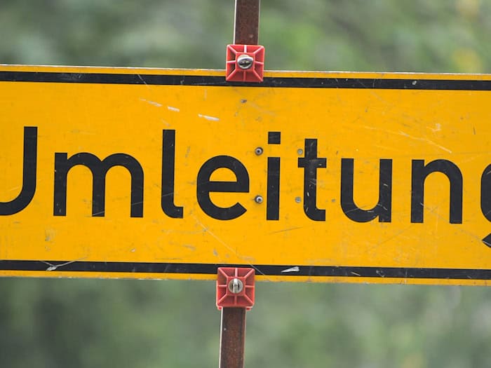  Mit dem Masterplan Brücken 2025-2040 will die Verkehrsverwaltung die Brücken in Berlin auf Vordermann bringen. (Symbolbild) / Foto: Tim Brakemeier/dpa