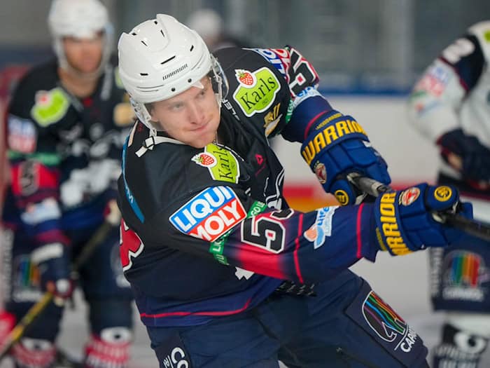 Mitch Reinke fehlt den Eisbären auf unbestimmte Zeit. (Archivbild) / Foto: Soeren Stache/dpa