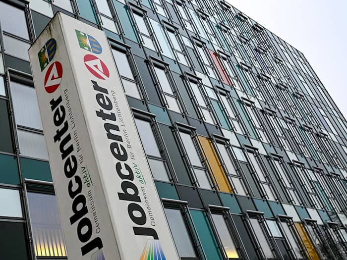 In Berlin ist die Arbeitslosigkeit im Vergleich zu Februar leicht gesunken. (Symbolbild) / Foto: Jens Kalaene/dpa