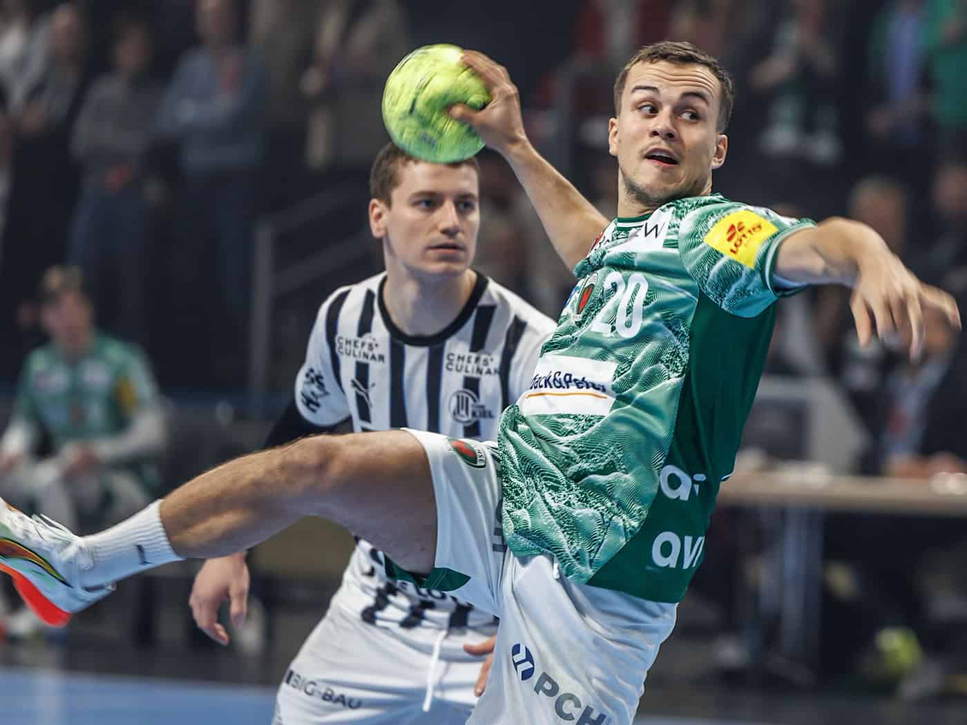 Linksaußen Tim Freihöfer war bester Schütze der Berliner (Archivbild) / Foto: Andreas Gora/dpa