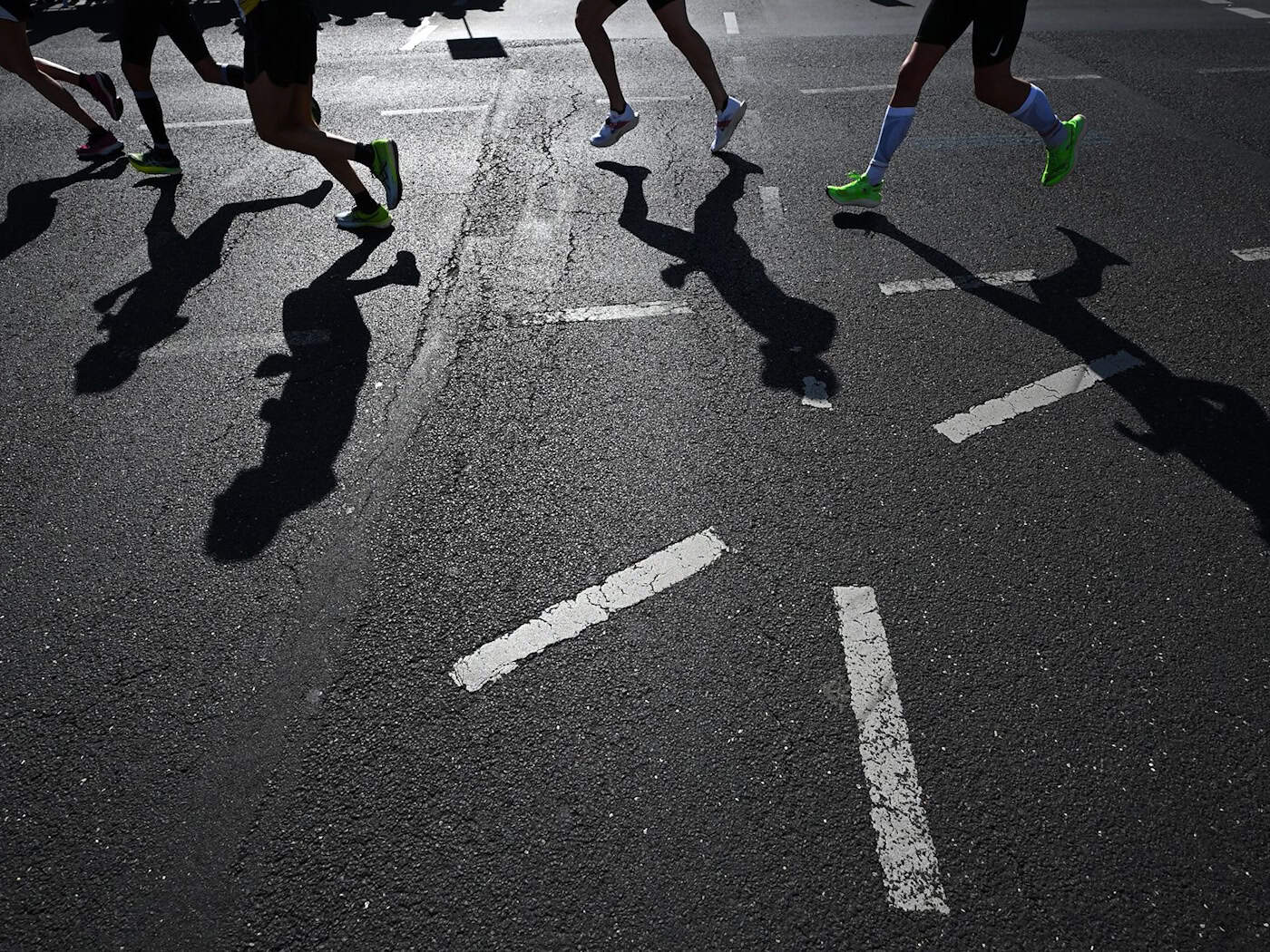 Der Berliner Halbmarathon führt quer durch die Innenstadt. (Symbolbild) / Foto: Sebastian Gollnow/dpa